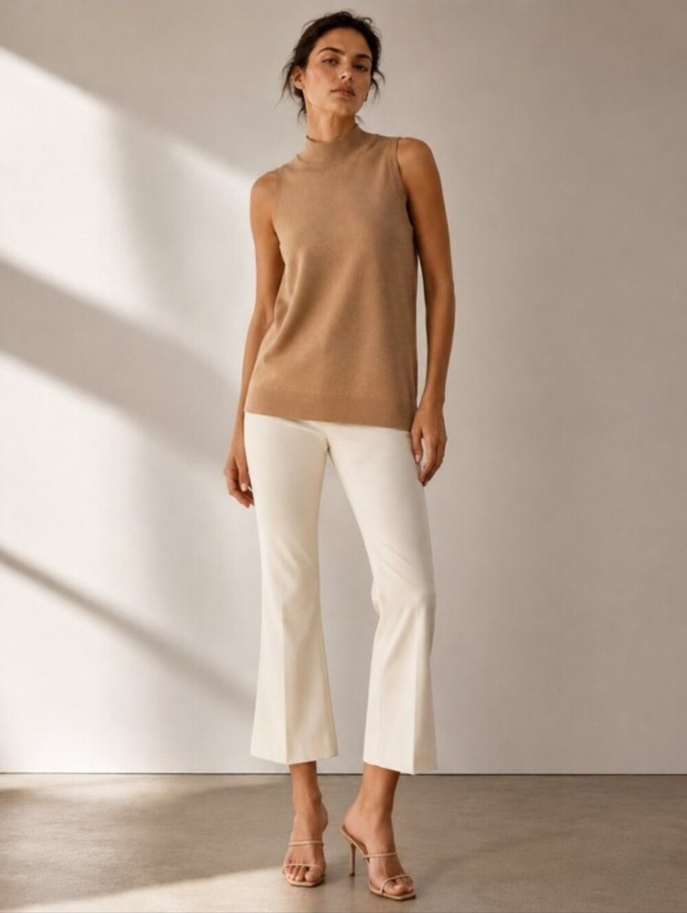 ❤️ THEORY CROP FLARE PANTS / TROUSERS IN IVORY STRETCH COTTON, 8 (29)